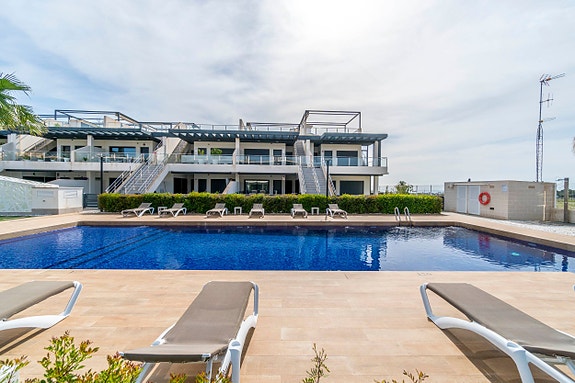 En megler med gode referanser - SPANIA1.no