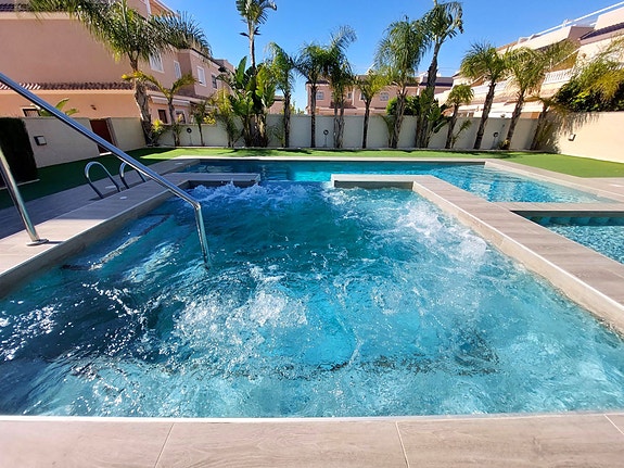 En megler med gode referanser - SPANIA1.no