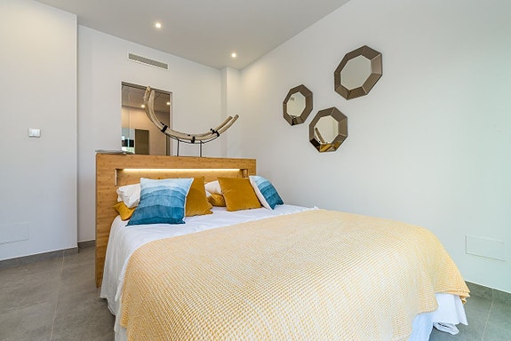 En megler med gode referanser -  SPANIA1.no