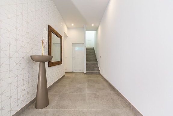 En megler med gode referanser -  SPANIA1.no