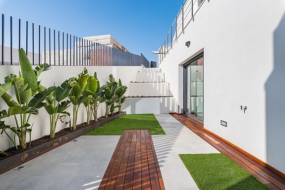 En megler med gode referanser -  SPANIA1.no