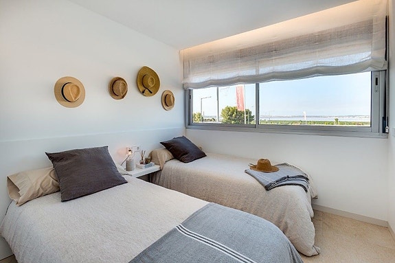 En megler med gode referanser - SPANIA1.no