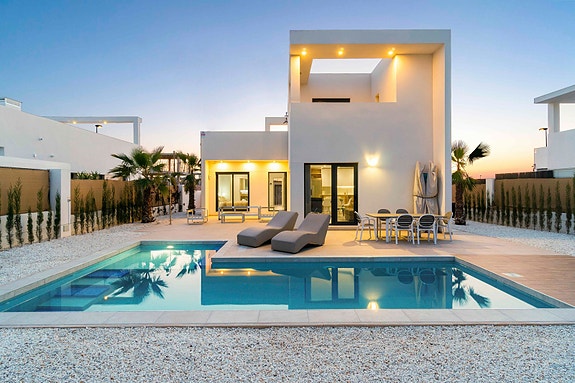 En megler med gode referanser - SPANIA1.no