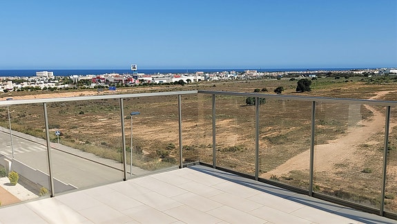 En megler med gode referanser - SPANIA1.no