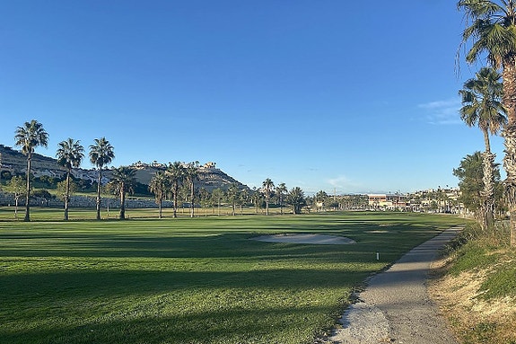 En megler med gode referanser -  SPANIA1.no