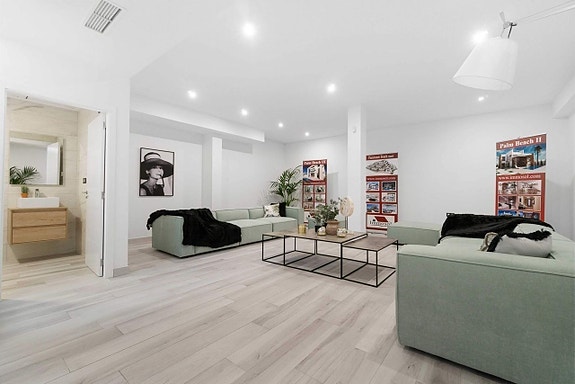 Bruk en megler med gode referanser - se SPANIA1.no