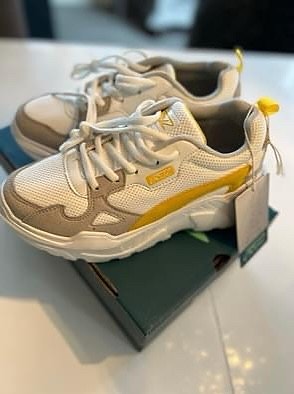 Product image 1 of 2