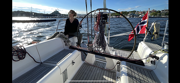 Flott seilbåt i Oslo. Utleie eller kurs på alle nivåer 11 of 26