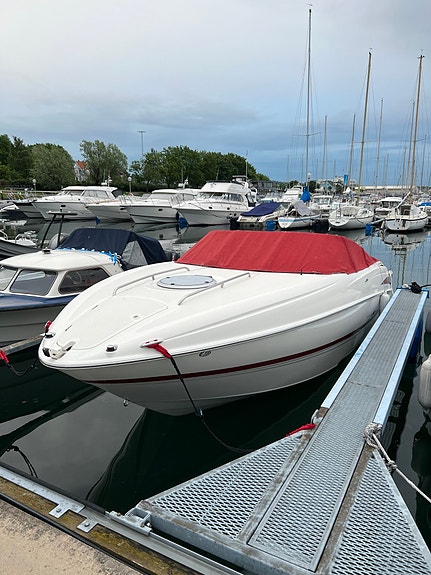 Maxum 2400 SC Day cruiser, motor gått 375 timer - 1 eier Mulighet for båtplass. 5 of 15