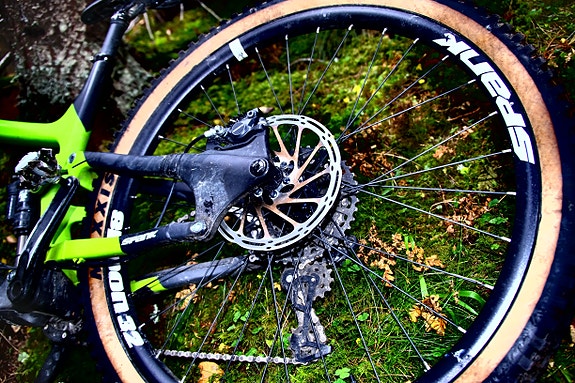 Break disc on bicycle in service