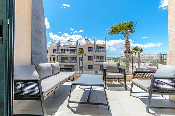 En megler med gode referanser -  SPANIA1.no