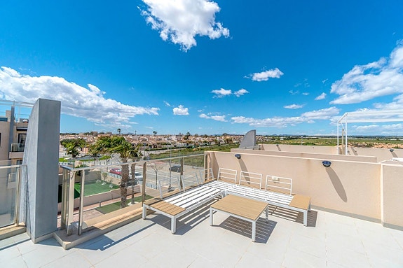 En megler med gode referanser -  SPANIA1.no