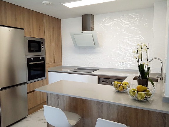 En megler med gode referanser - SPANIA1.no