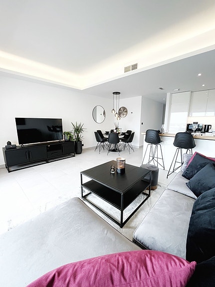 En megler med gode referanser - SPANIA1.no