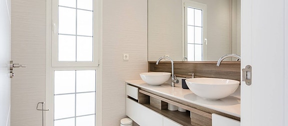 En megler med gode referanser -  SPANIA1.no