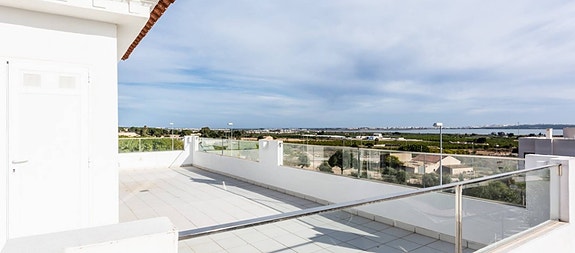 En megler med gode referanser -  SPANIA1.no