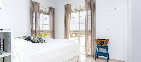 En megler med gode referanser -  SPANIA1.no