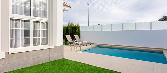 En megler med gode referanser -  SPANIA1.no