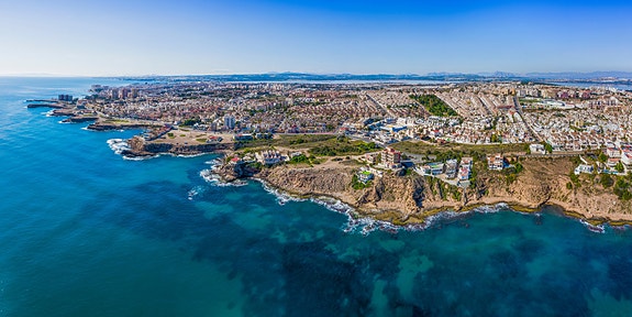 En megler med gode referanser - SPANIA1.no