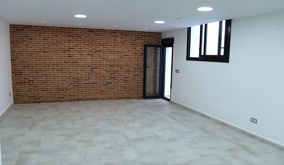 En megler med gode referanser - SPANIA1.no