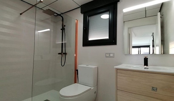 En megler med gode referanser - SPANIA1.no