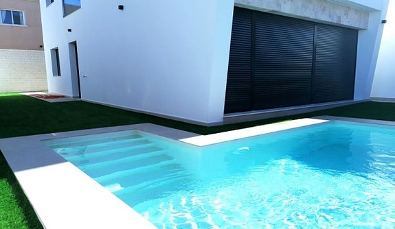 En megler med gode referanser - SPANIA1.no