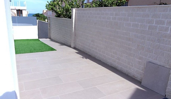 En megler med gode referanser - SPANIA1.no