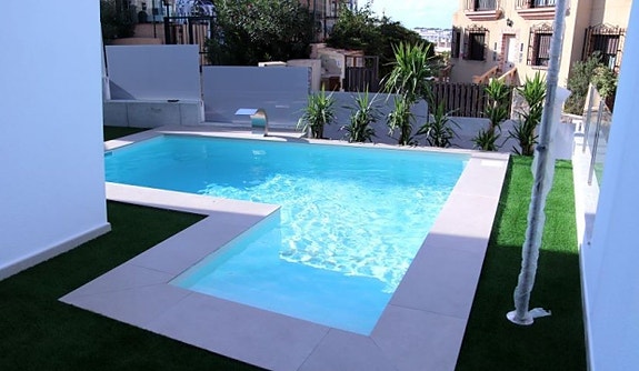 En megler med gode referanser - SPANIA1.no