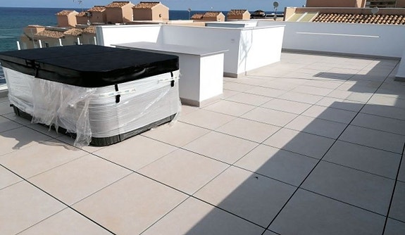 En megler med gode referanser - SPANIA1.no