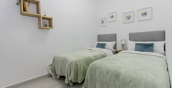 En megler med gode referanser - SPANIA1.no