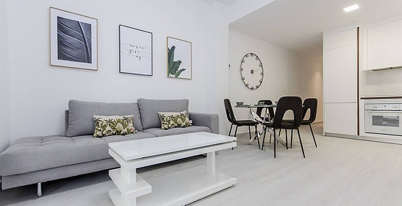 En megler med gode referanser - SPANIA1.no