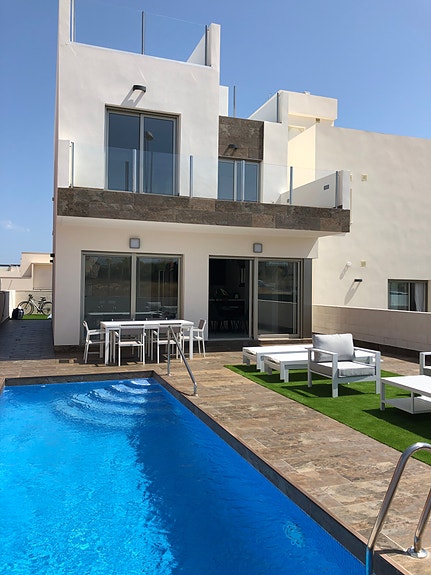 En megler med gode referanser - SPANIA1.no