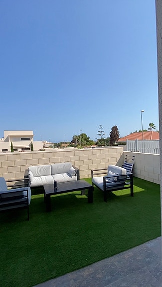 En megler med gode referanser - SPANIA1.no