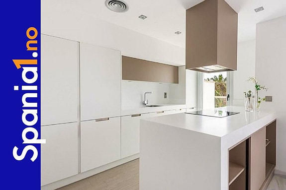 En megler med gode referanser - SPANIA1.no