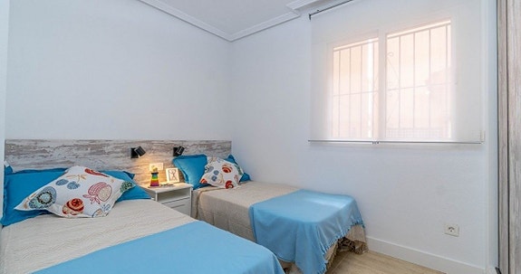 Bruk en megler med gode referanser - se SPANIA1.no