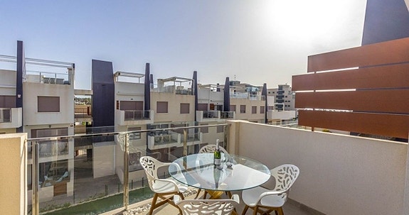 En megler med gode referanser - SPANIA1.no