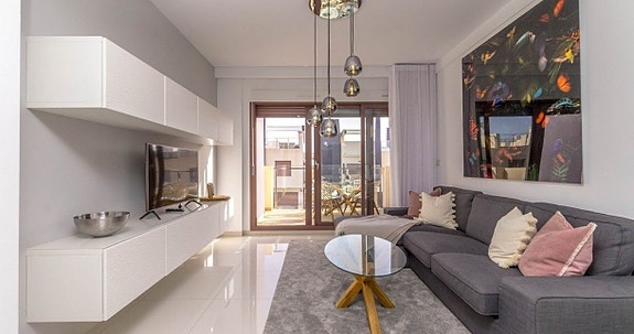 En megler med gode referanser - SPANIA1.no