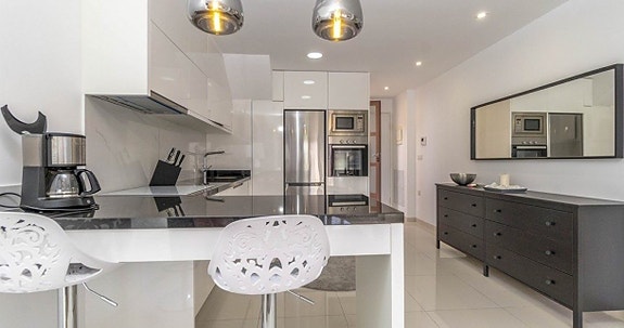 En megler med gode referanser - SPANIA1.no