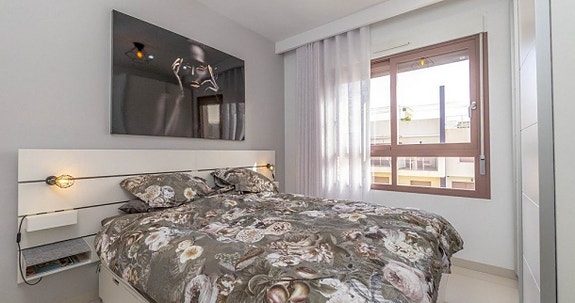 En megler med gode referanser - SPANIA1.no