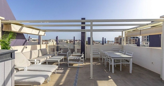 En megler med gode referanser - SPANIA1.no