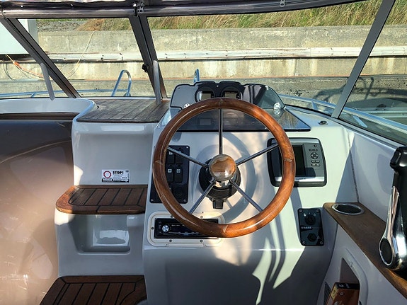 Flott familiebåt i Farsund til leie! Fra 2500,- per døgn 8 of 12
