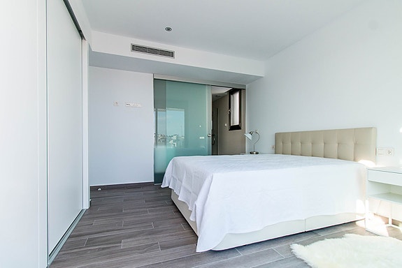 En megler med gode referanser - SPANIA1.no