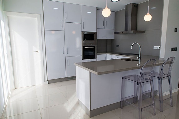 En megler med gode referanser - SPANIA1.no