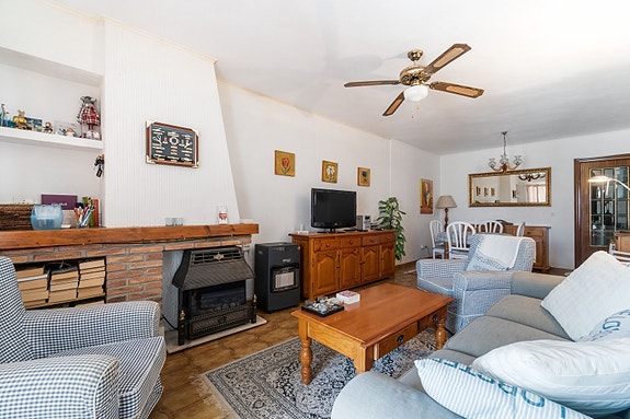 En megler med gode referanser - SPANIA1.no