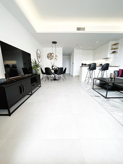 En megler med gode referanser - SPANIA1.no