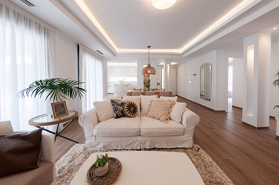 En megler med gode referanser -  SPANIA1.no