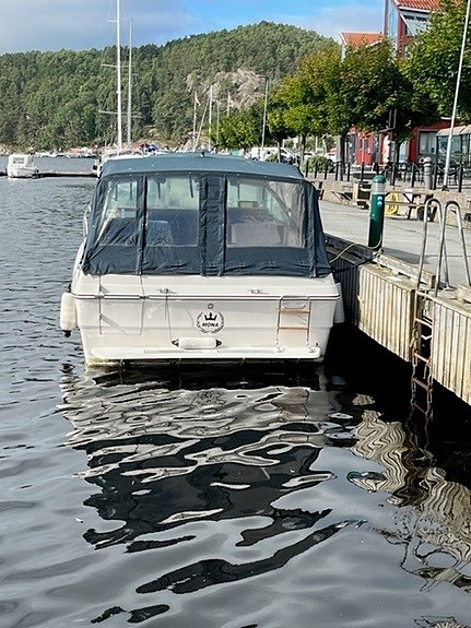 Sea Ray 340 Express Cruiser    MONA 2 of 5