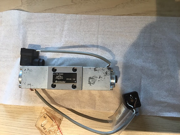 Product image 1 of 5