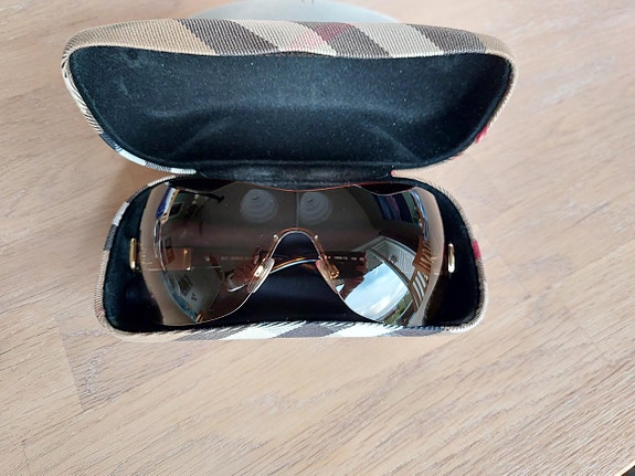 Product image 1 of 9