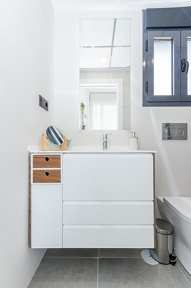 En megler med gode referanser - SPANIA1.no